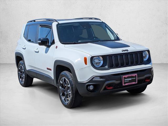 Used 2023 Jeep Renegade Trailhawk AWD/4WD image 3