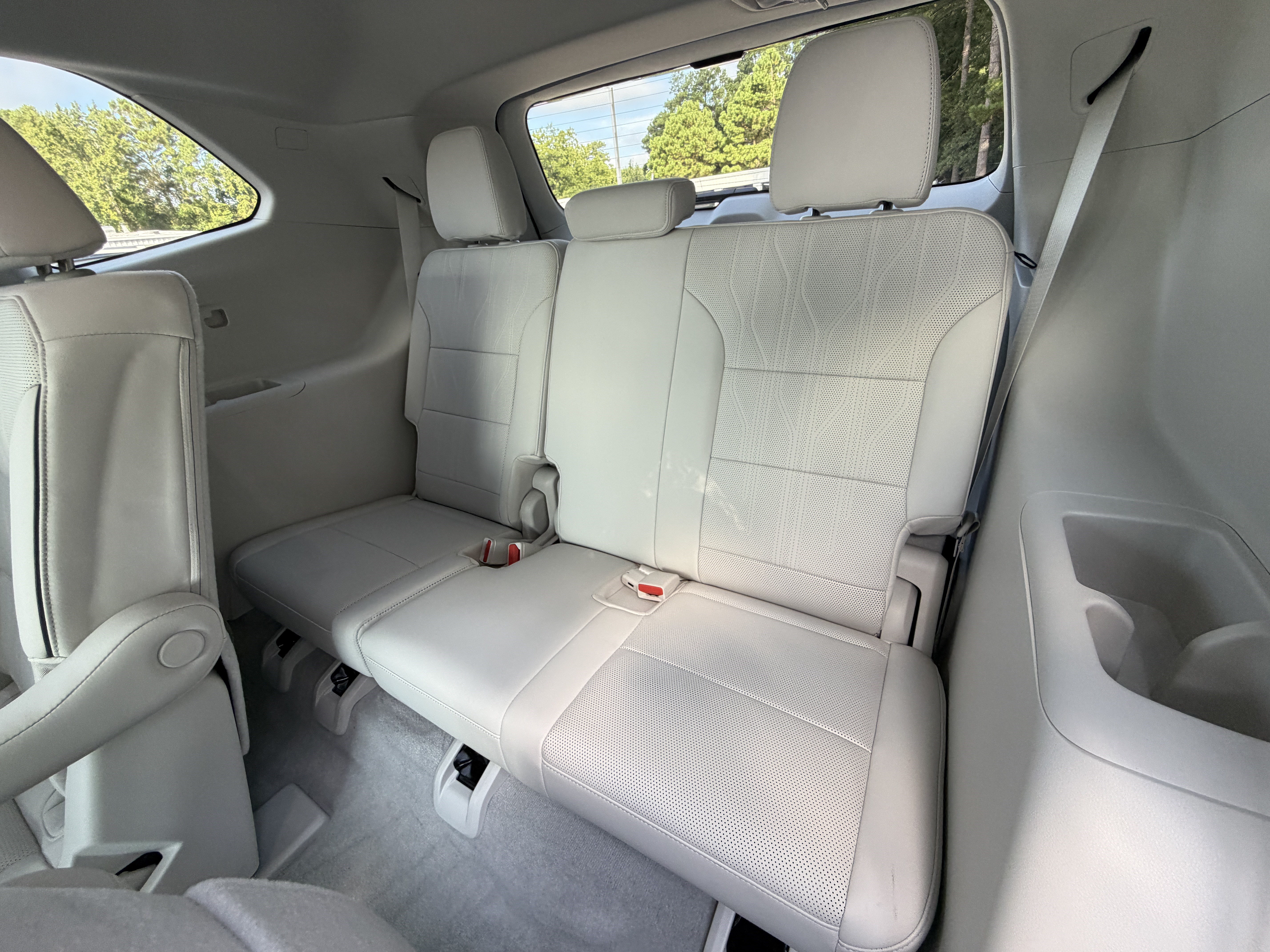 New 2027 Buick Enclave Avenir FWD image 18