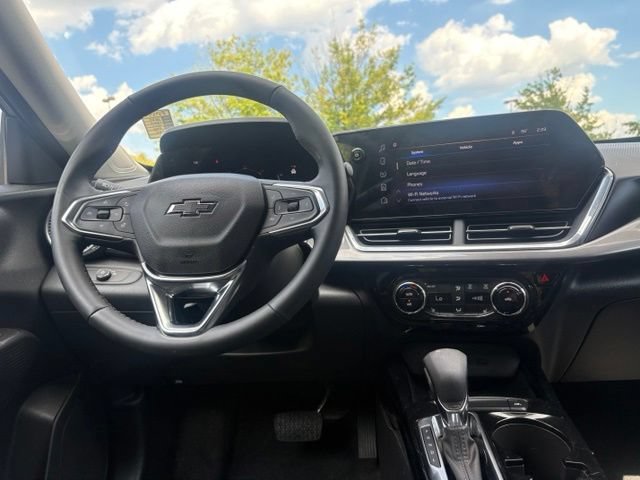Used 2024 Chevrolet Trax ACTIV w/ Sunroof Package FWD image 19