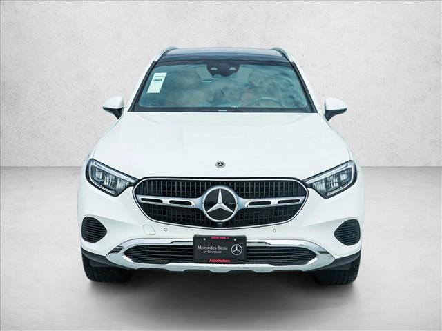 Used 2023 Mercedes-Benz GLC 300 4MATIC image 2