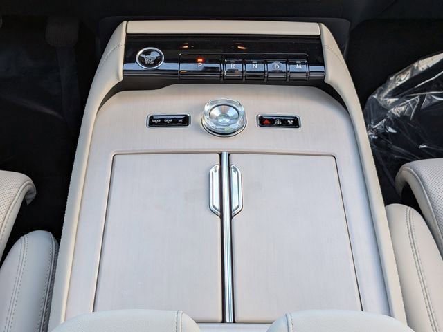 New 2026 Lincoln Navigator L Reserve w/ Jet Appearance Package image 18