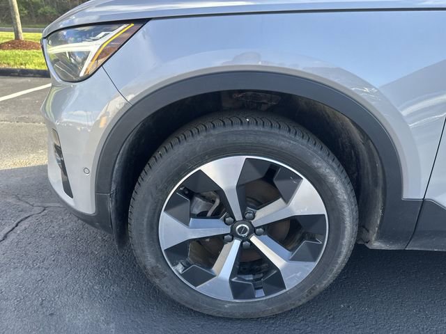 Used 2023 Volvo XC40 B5 Plus w/ Protection Package Premier image 21