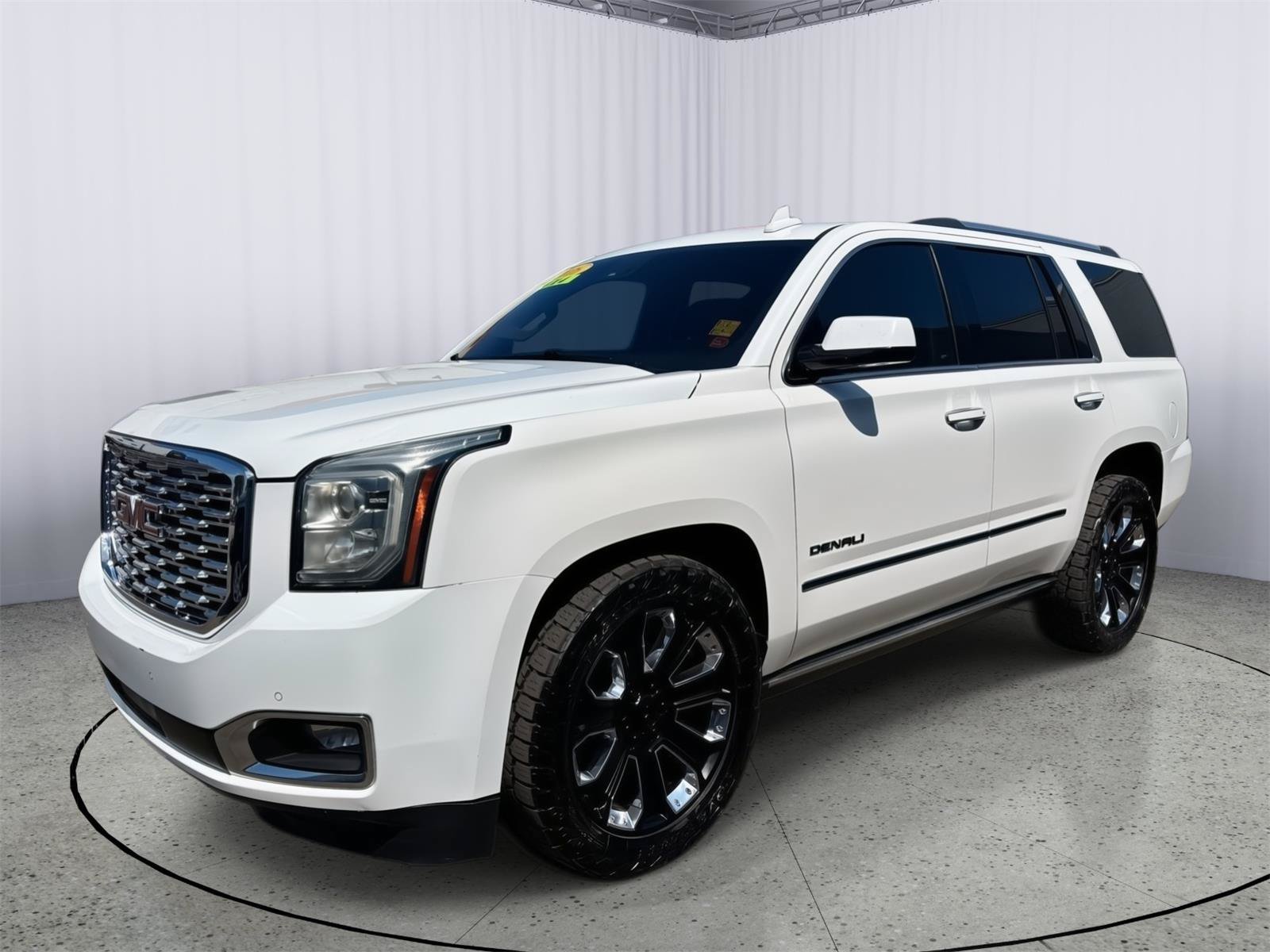 Used 2016 GMC Yukon Denali w/ Open Road Package AWD/4WD image 12