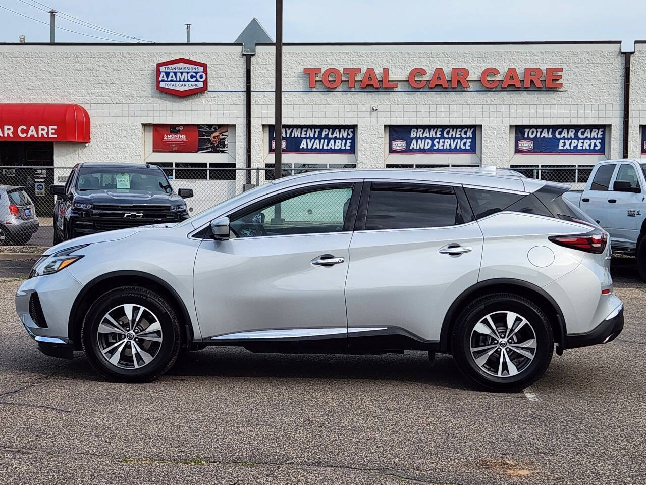 Used 2020 Nissan Murano S w/ Technology Package AWD/4WD image 2
