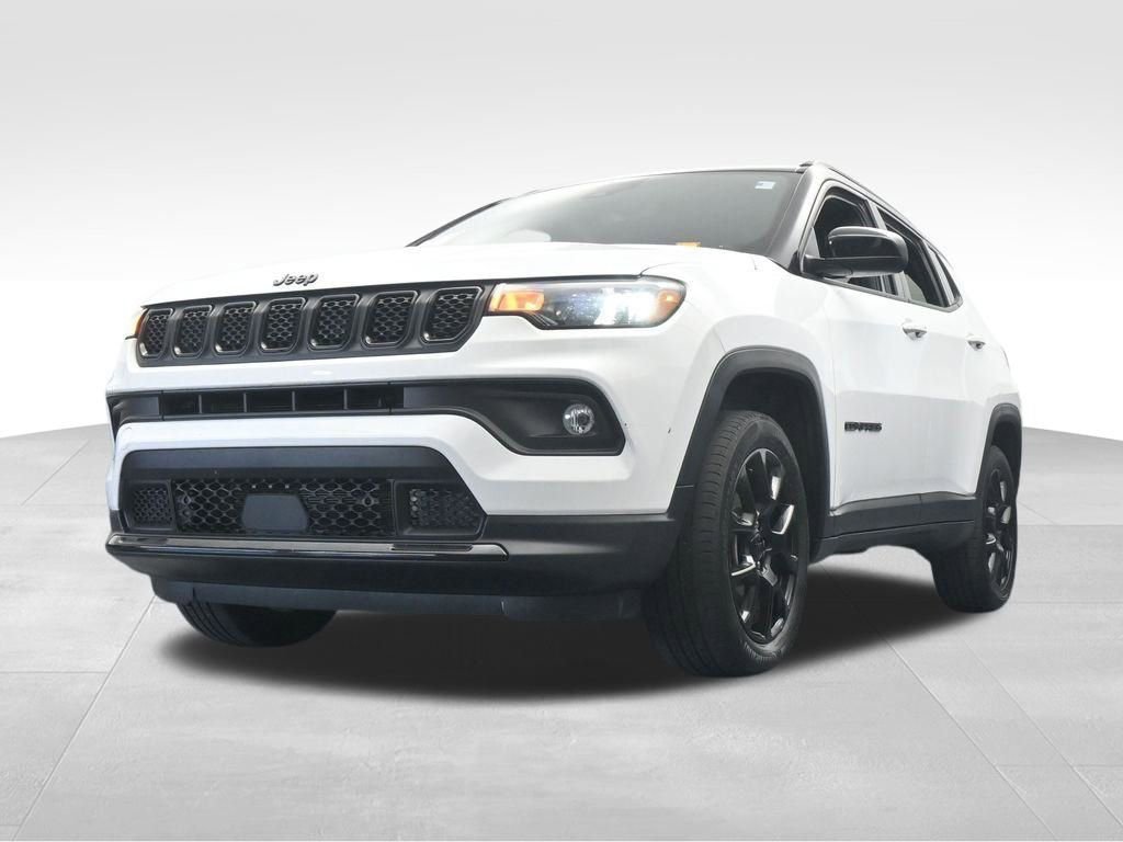 Used 2023 Jeep Compass Altitude image 54