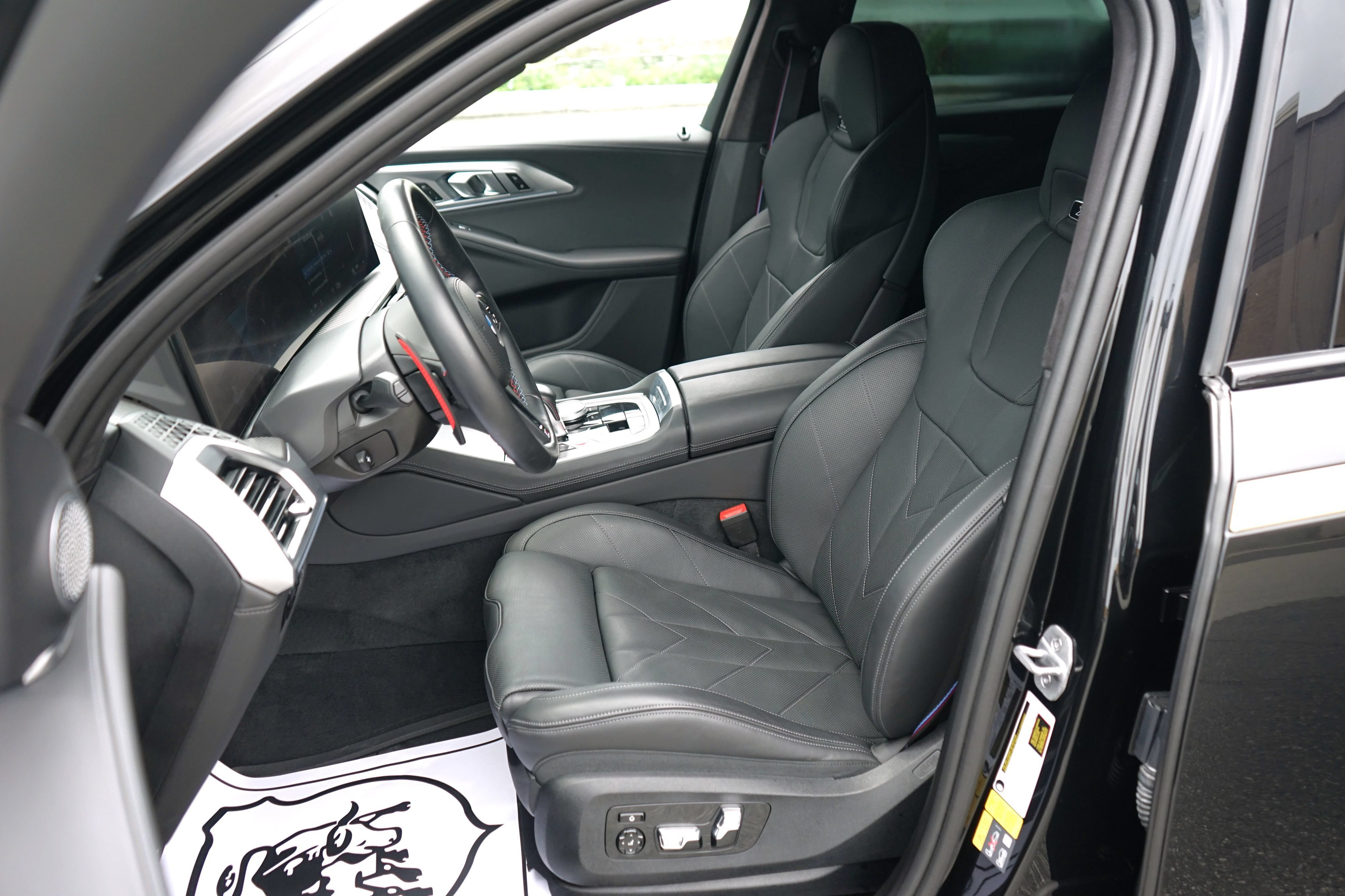 Used 2023 BMW XM AWD/4WD image 19