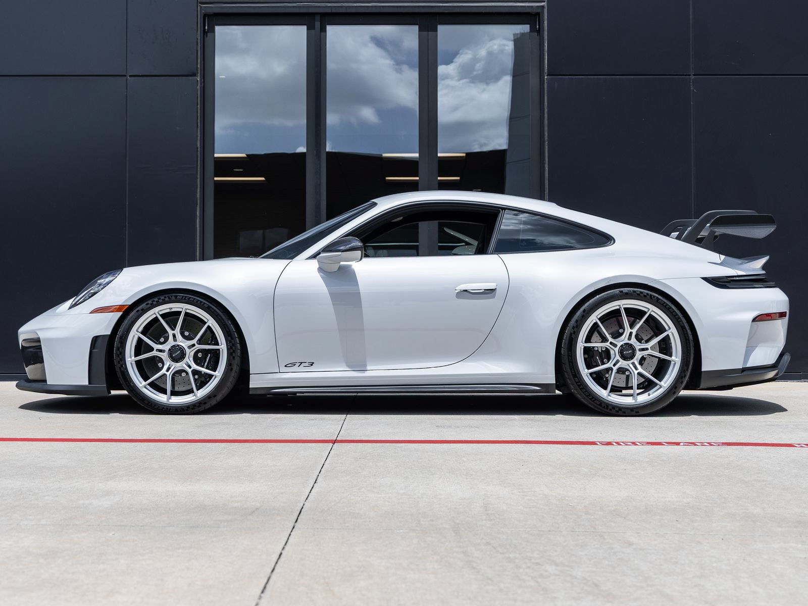 Certified 2026 Porsche 911 GT3 RWD image 2