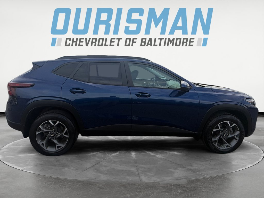 Used 2024 Chevrolet Trax LT w/ Driver Confidence Package FWD image 7