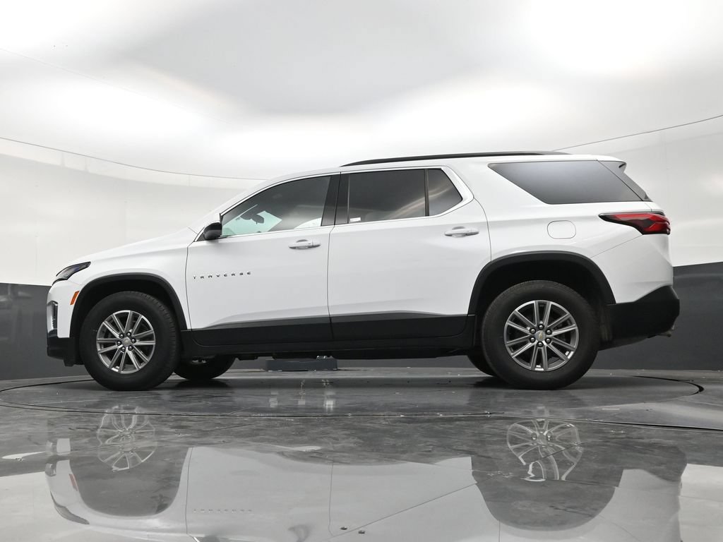 Used 2023 Chevrolet Traverse LT FWD image 18