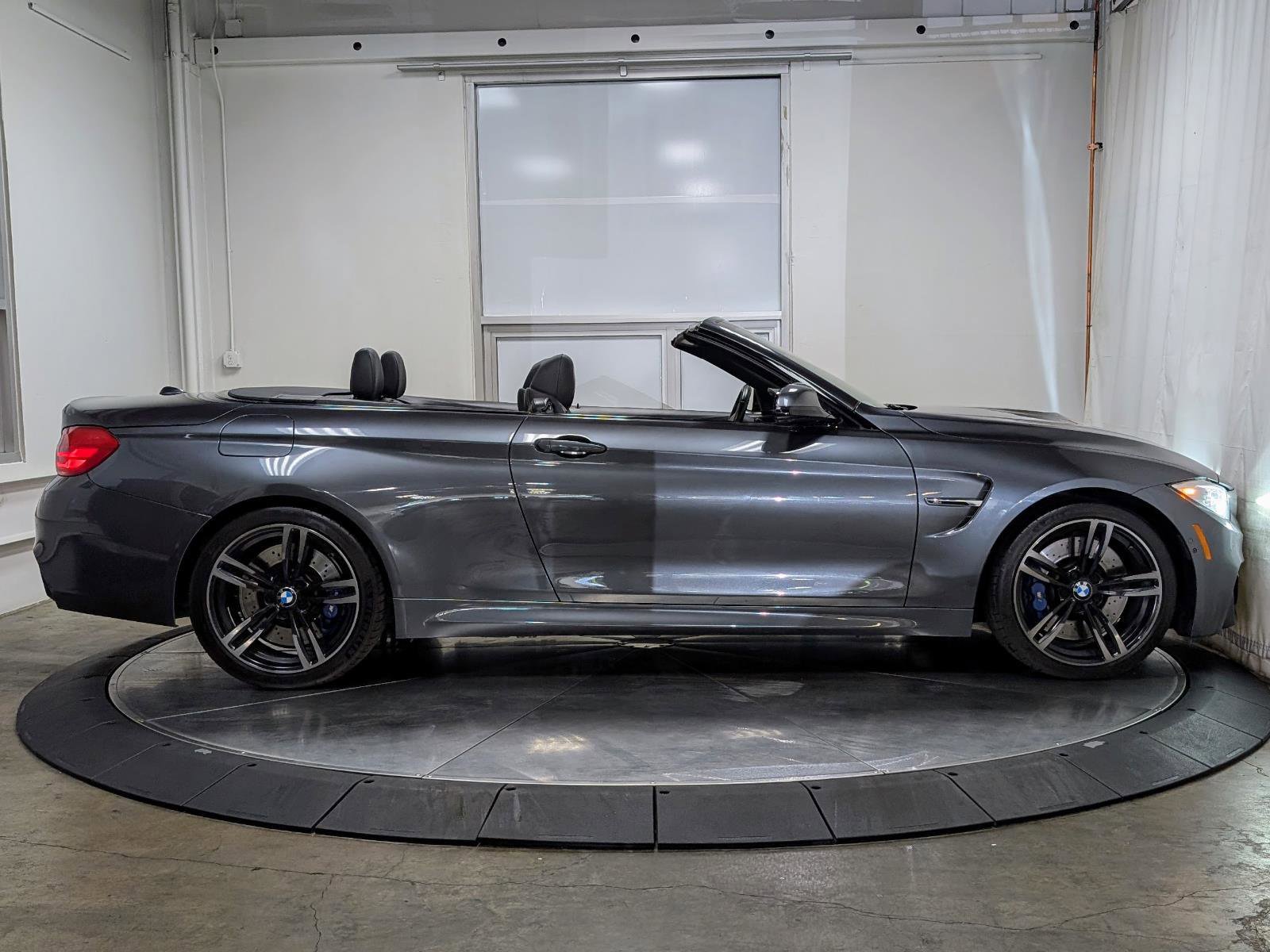 Used 2015 BMW M4 Convertible RWD image 10