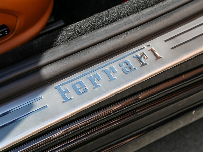Used 2010 Ferrari California RWD image 29