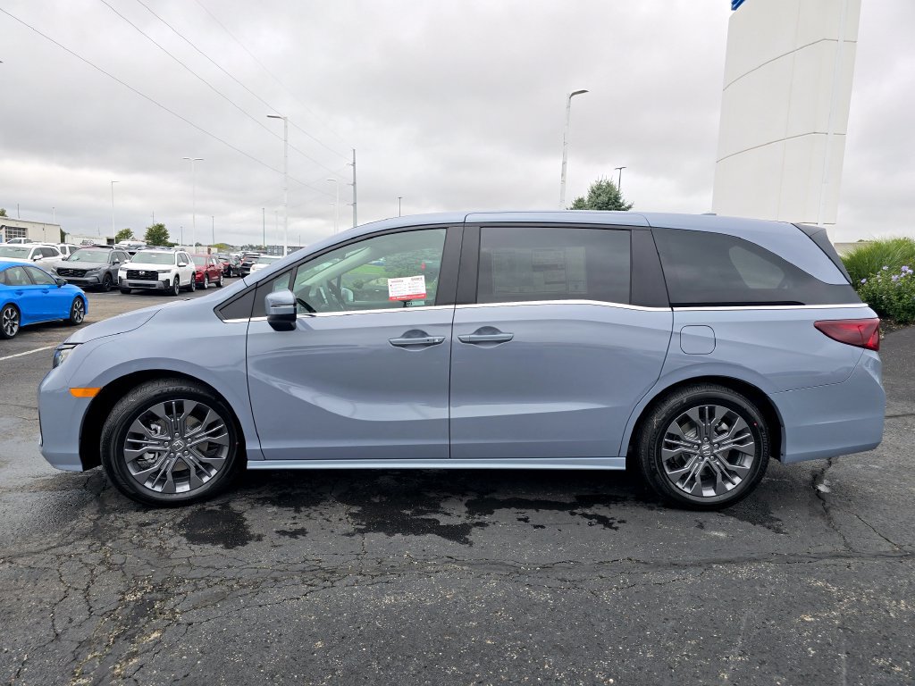 New 2027 Honda Odyssey Touring image 5