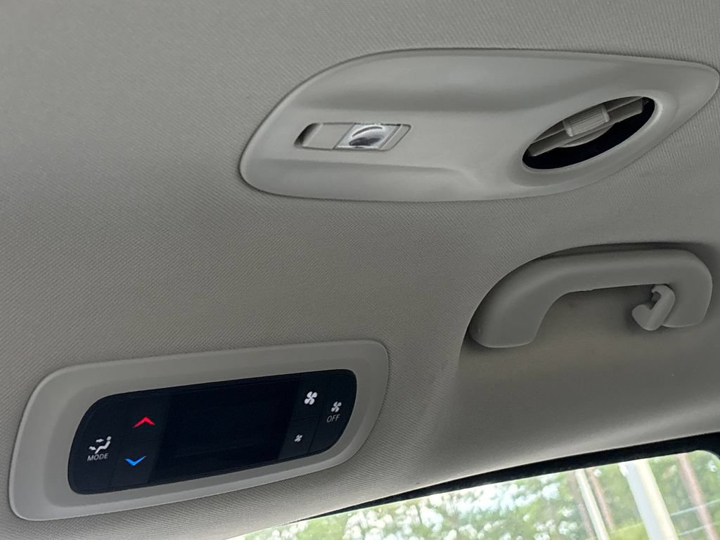 Used 2021 Chrysler Voyager LX FWD image 36