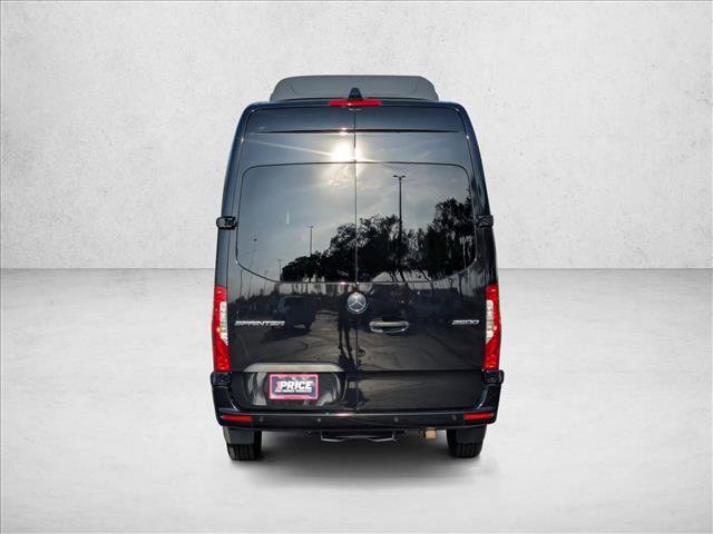 Used 2022 Mercedes-Benz Sprinter 2500 image 6