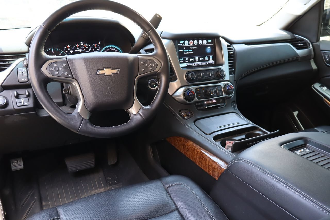 Used 2019 Chevrolet Suburban Premier AWD/4WD image 5
