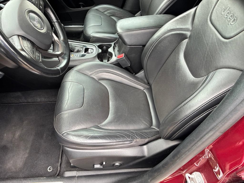 Used 2021 Jeep Cherokee Limited AWD/4WD image 12
