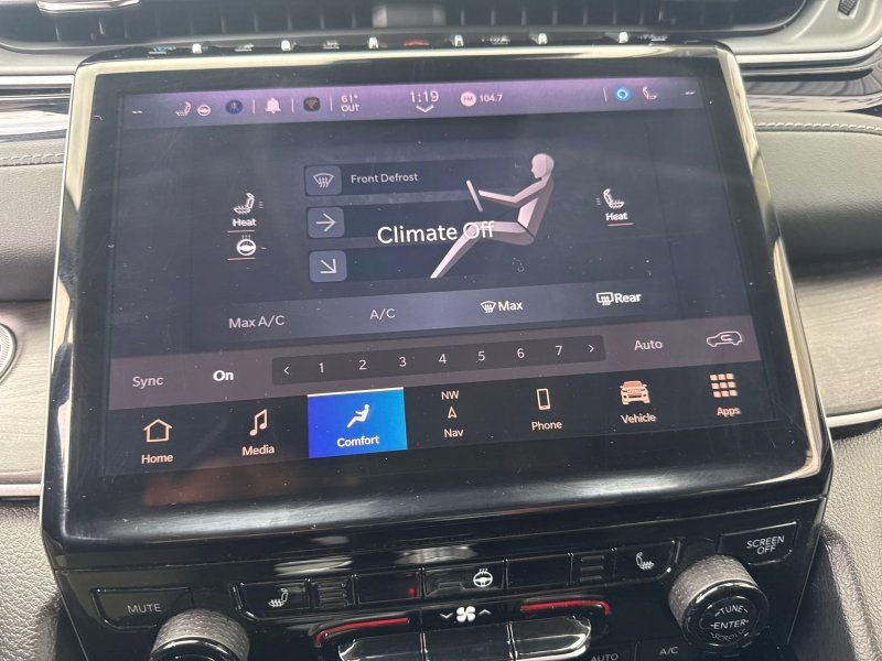 Used 2023 Jeep Grand Cherokee 4WD 4xe image 25