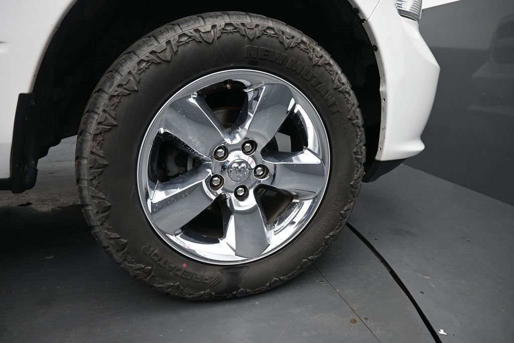 Used 2018 RAM 1500 Express w/ Express Value Package AWD/4WD image 11