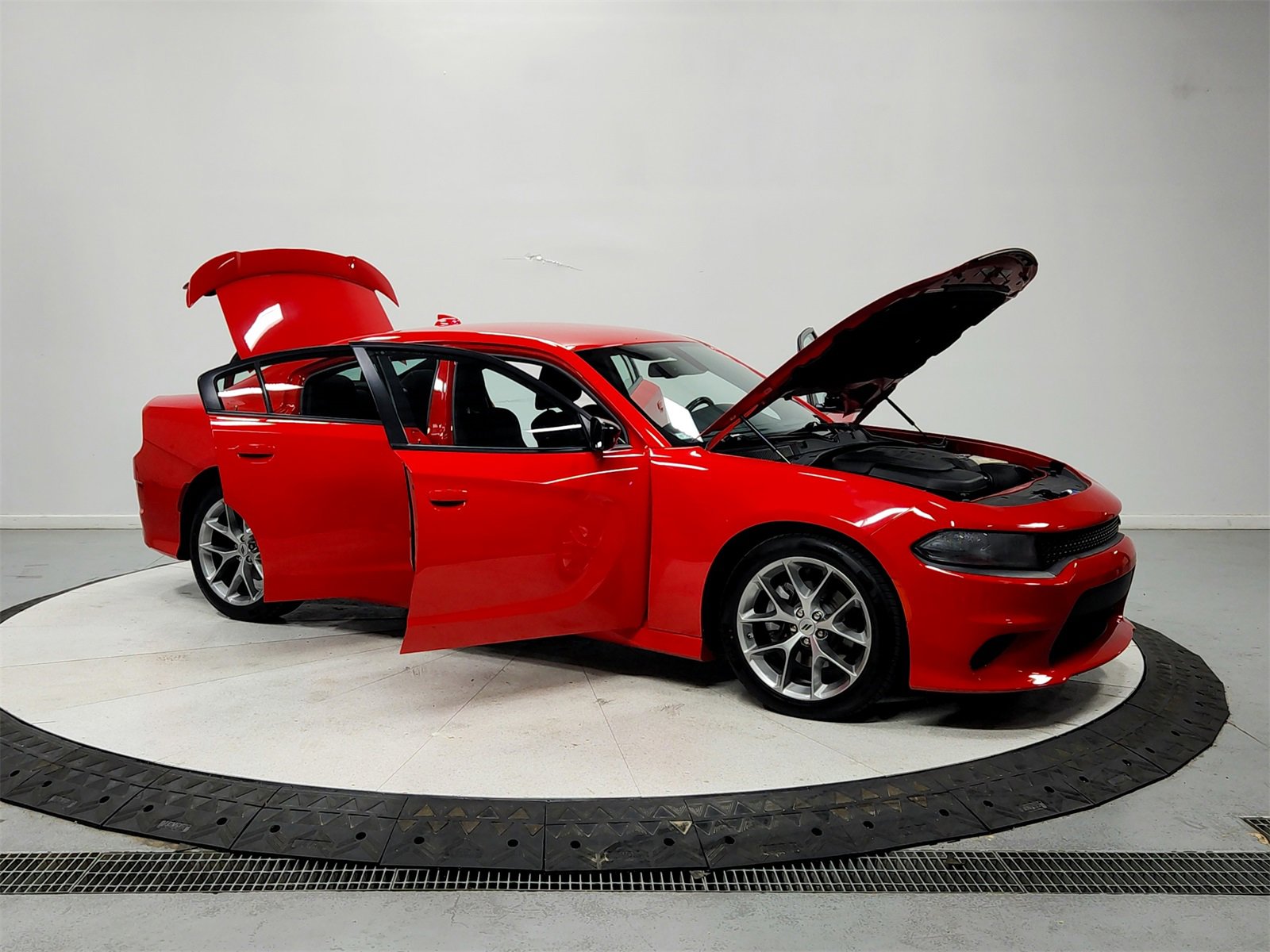 Used 2023 Dodge Charger GT image 9