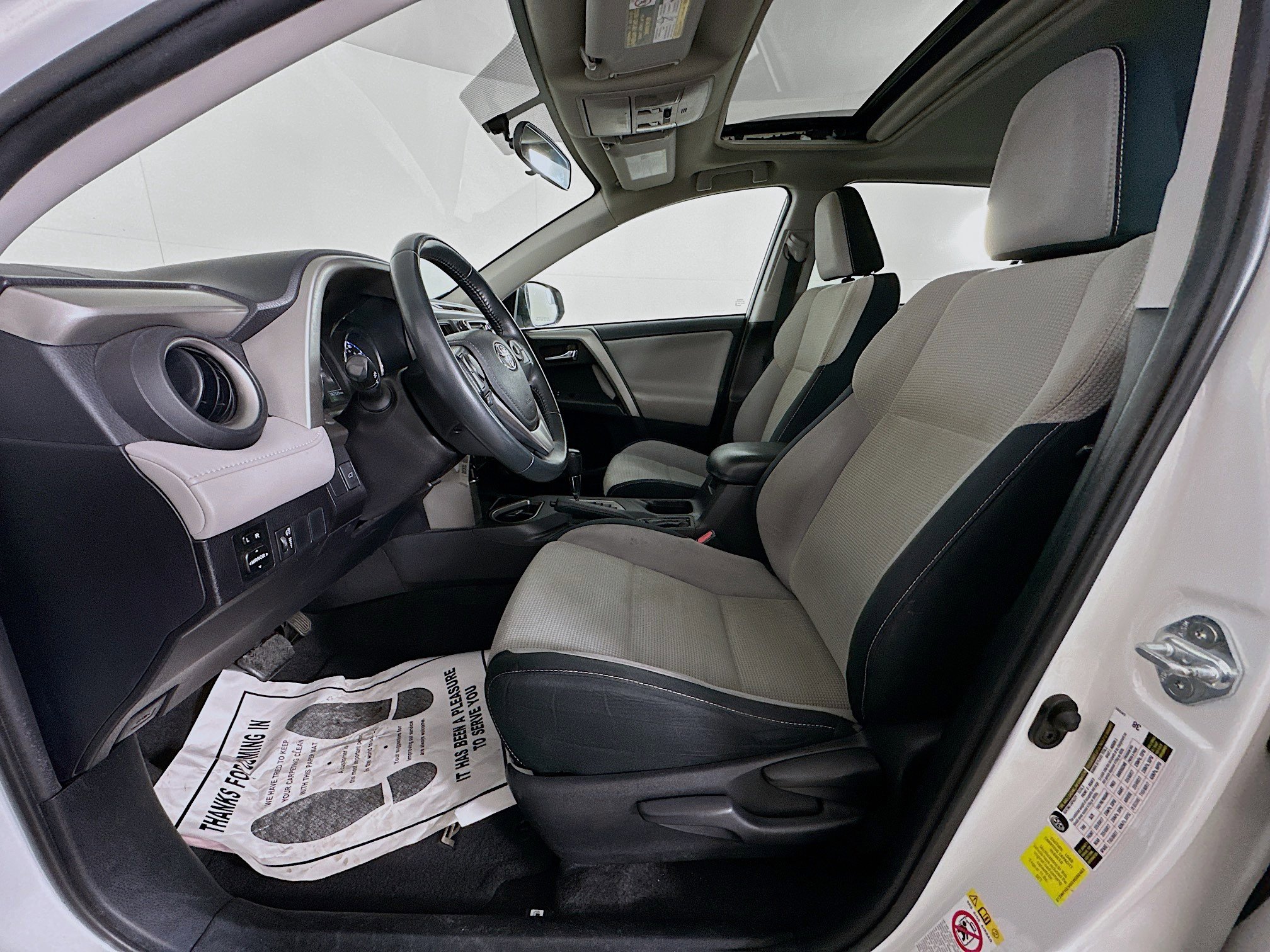 Used 2016 Toyota RAV4 XLE image 13