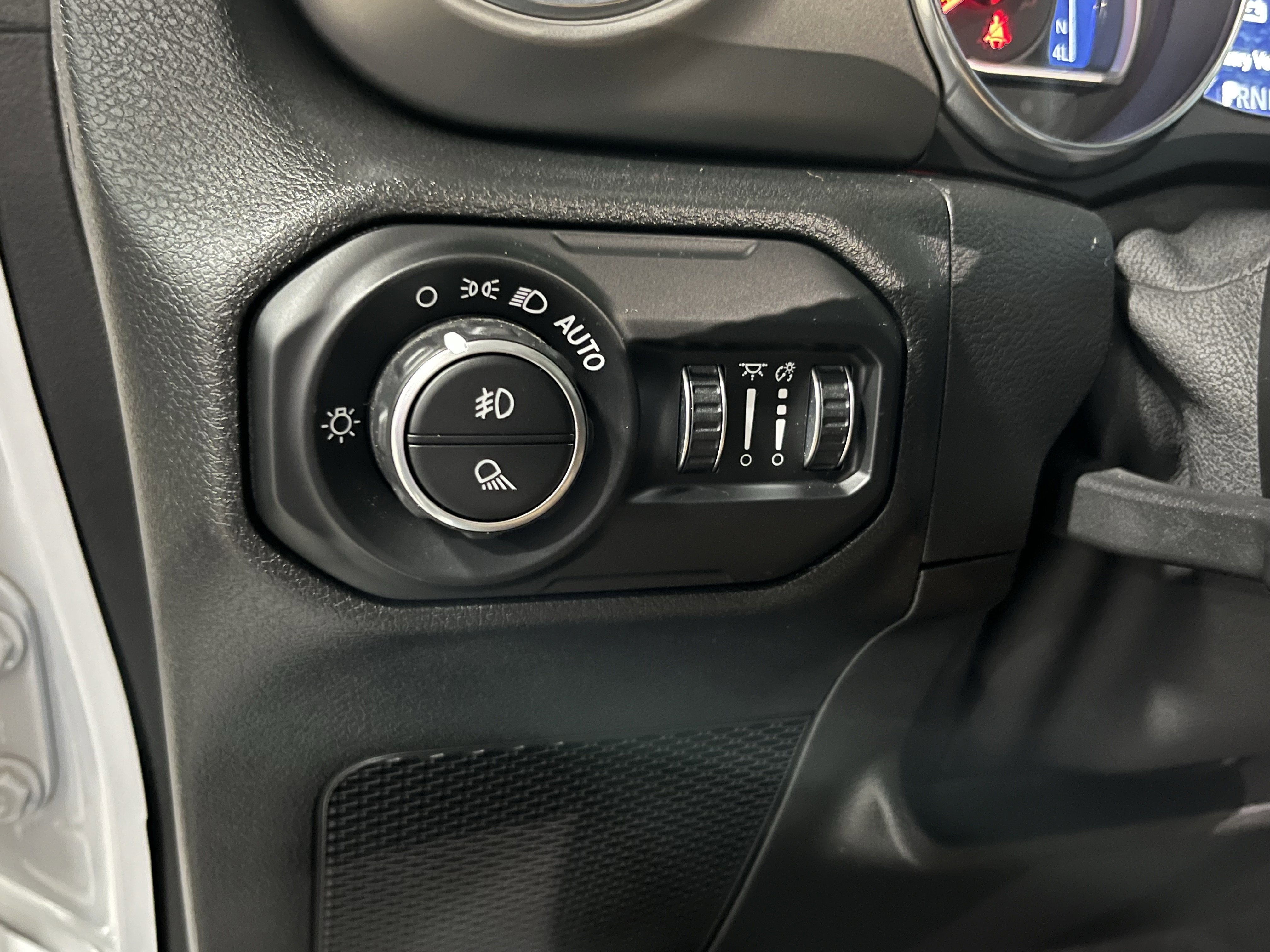 Used 2021 Jeep Gladiator Rubicon image 24