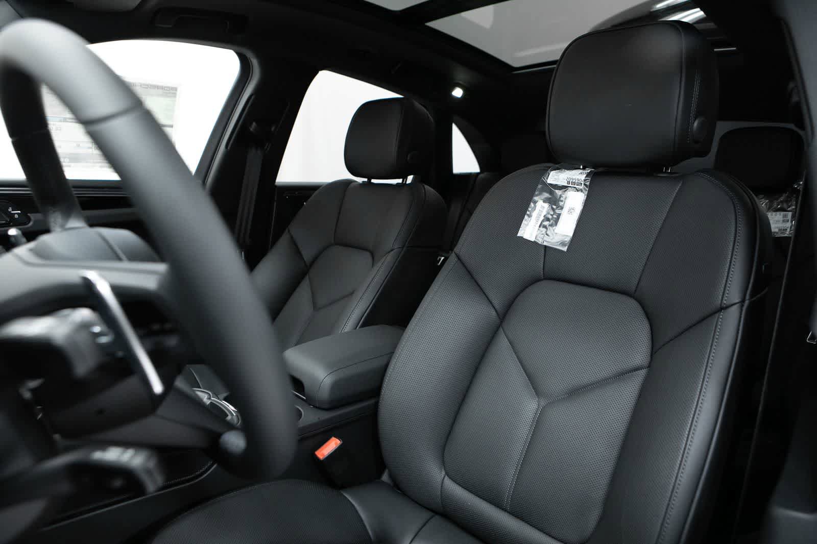 New 2026 Porsche Macan S AWD/4WD image 5