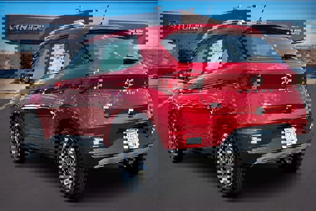 New 2025 Hyundai Venue SEL image 22