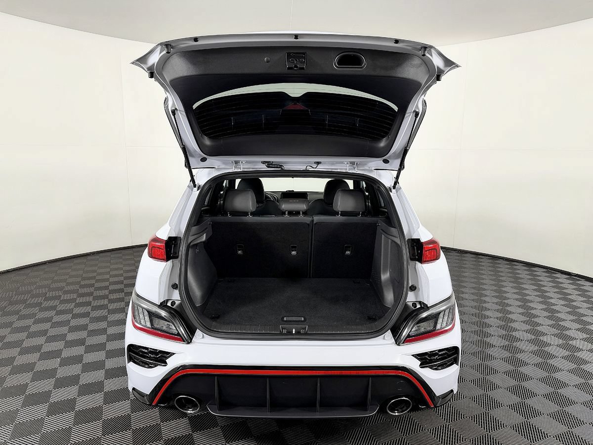 Used 2022 Hyundai Kona N FWD image 13