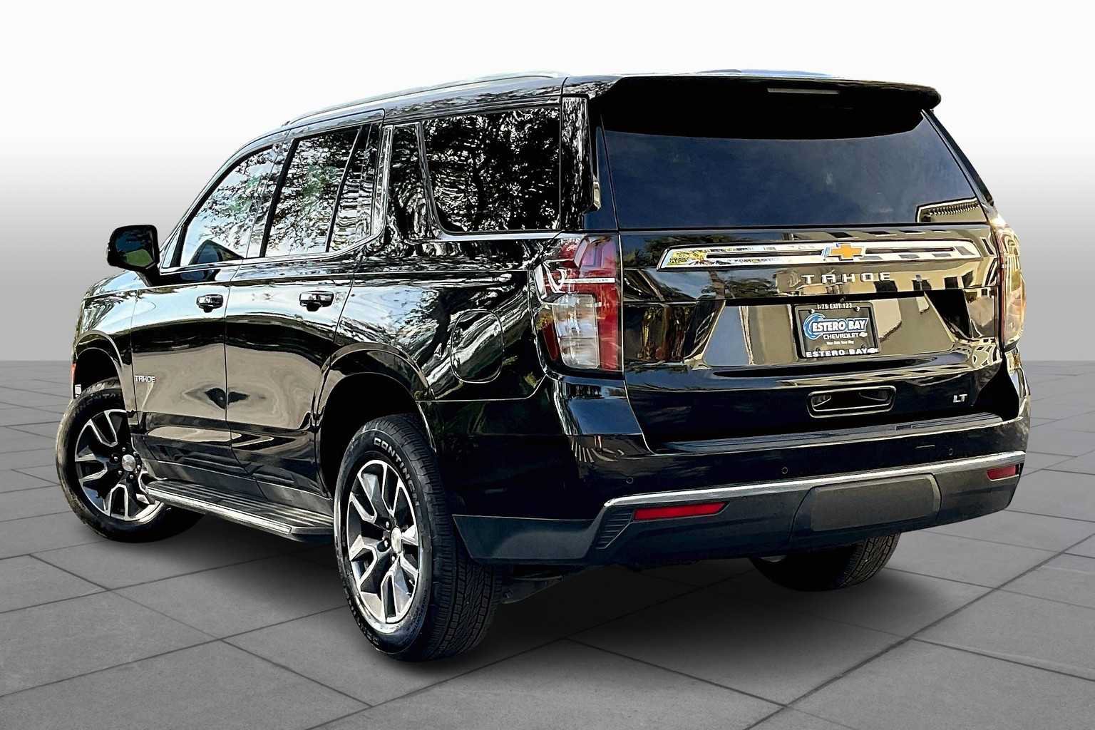 Used 2021 Chevrolet Tahoe LT w/ Luxury Package RWD image 12