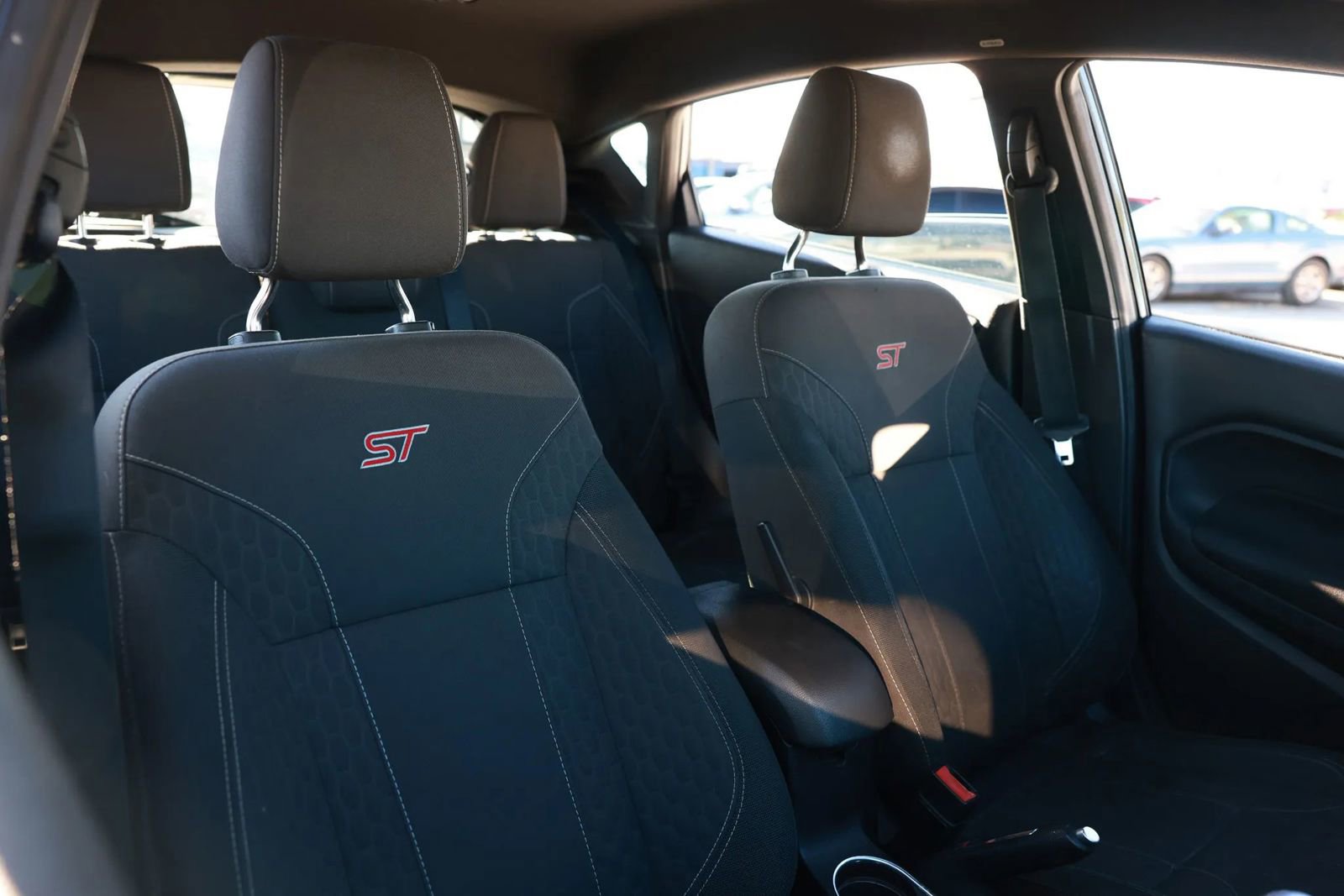 Used 2016 Ford Fiesta ST FWD image 19