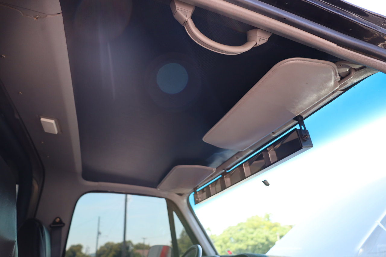 Used 1988 GMC Jimmy 4WD image 48