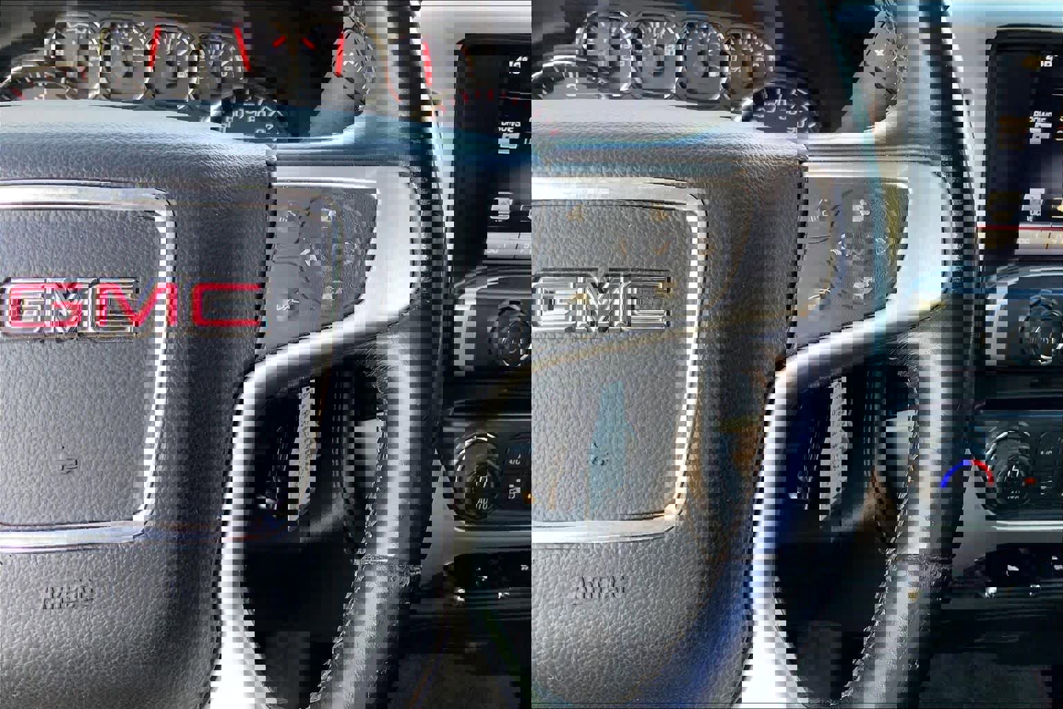 Used 2014 GMC Sierra 1500 SLE w/ SLE Value Package image 24