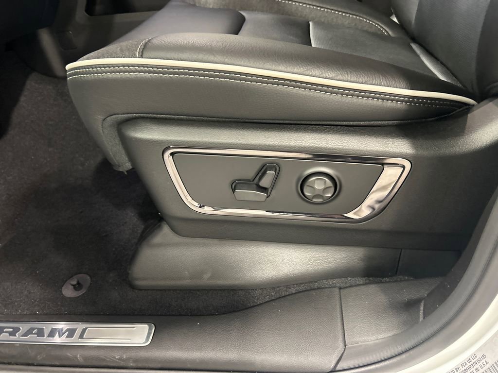 New 2026 RAM 1500 Limited image 16