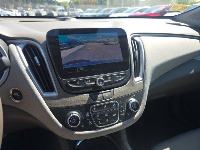 Used 2025 Chevrolet Malibu LT FWD image 20
