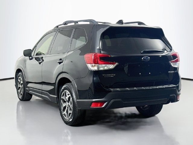 Used 2019 Subaru Forester Premium AWD/4WD image 5