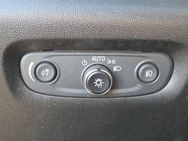 Used 2019 Chevrolet Traverse LT image 9