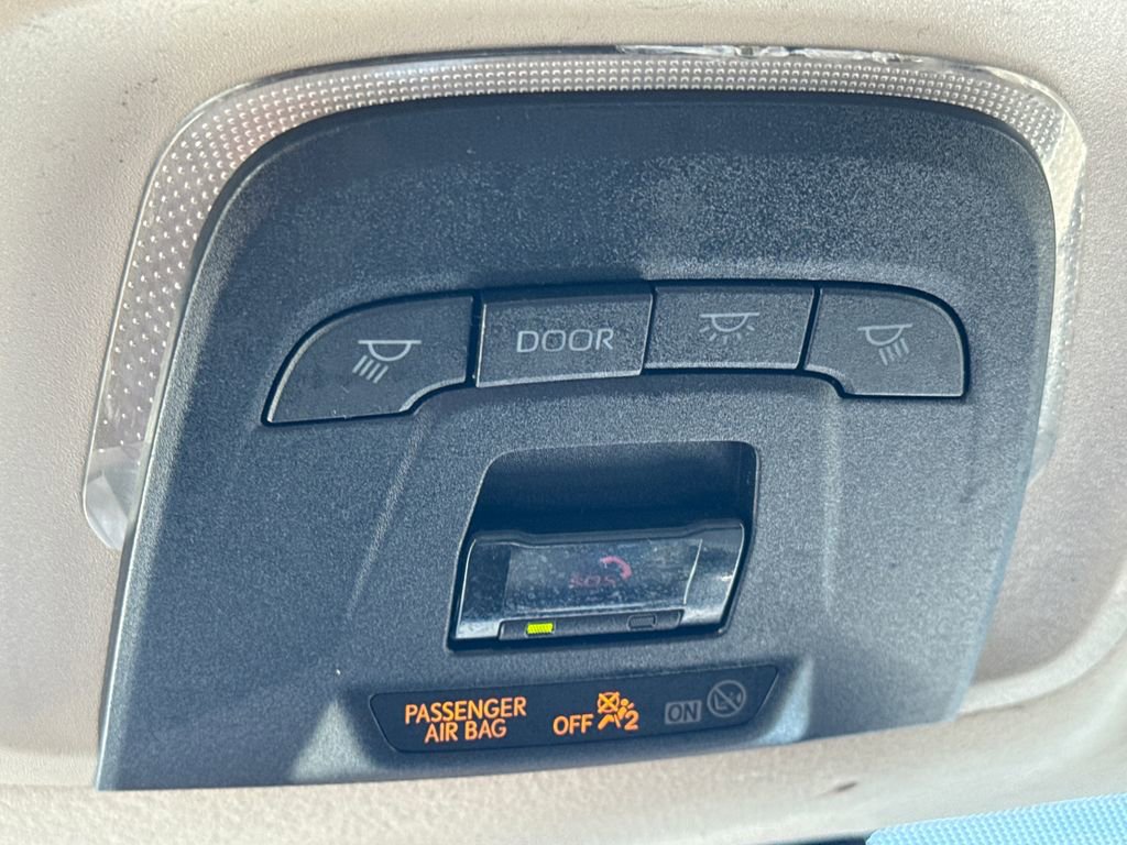 Used 2025 Toyota Corolla LE AWD/4WD image 30