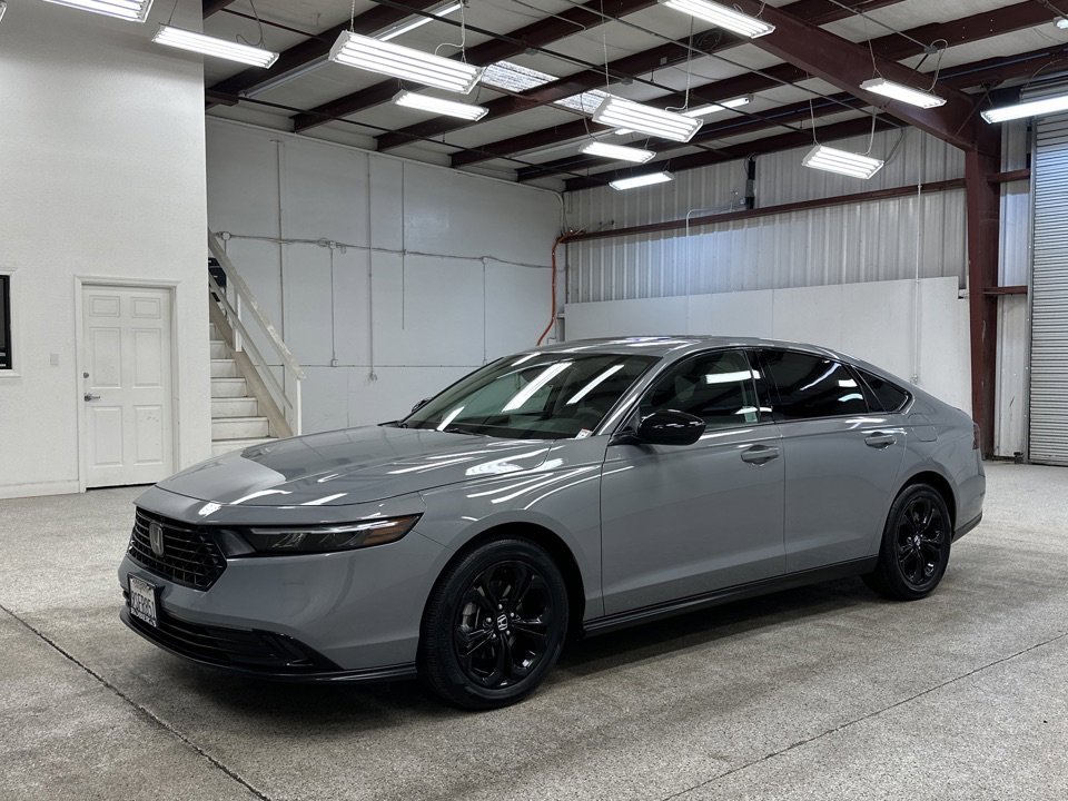 Used 2025 Honda Accord SE image 1