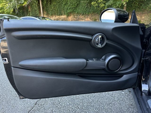 Used 2020 MINI Cooper 2-Door Hardtop w/ Storage Package image 10