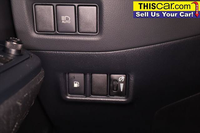 Used 2020 Toyota C-HR LE FWD image 21