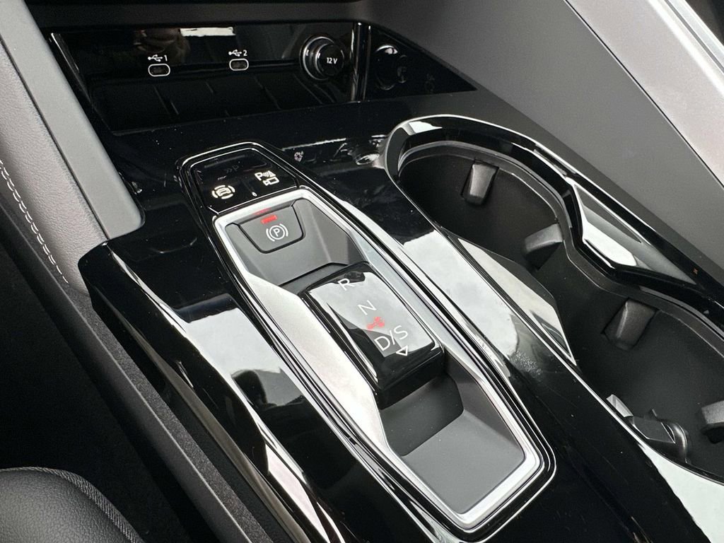 New 2025 Audi Q5 Premium image 21