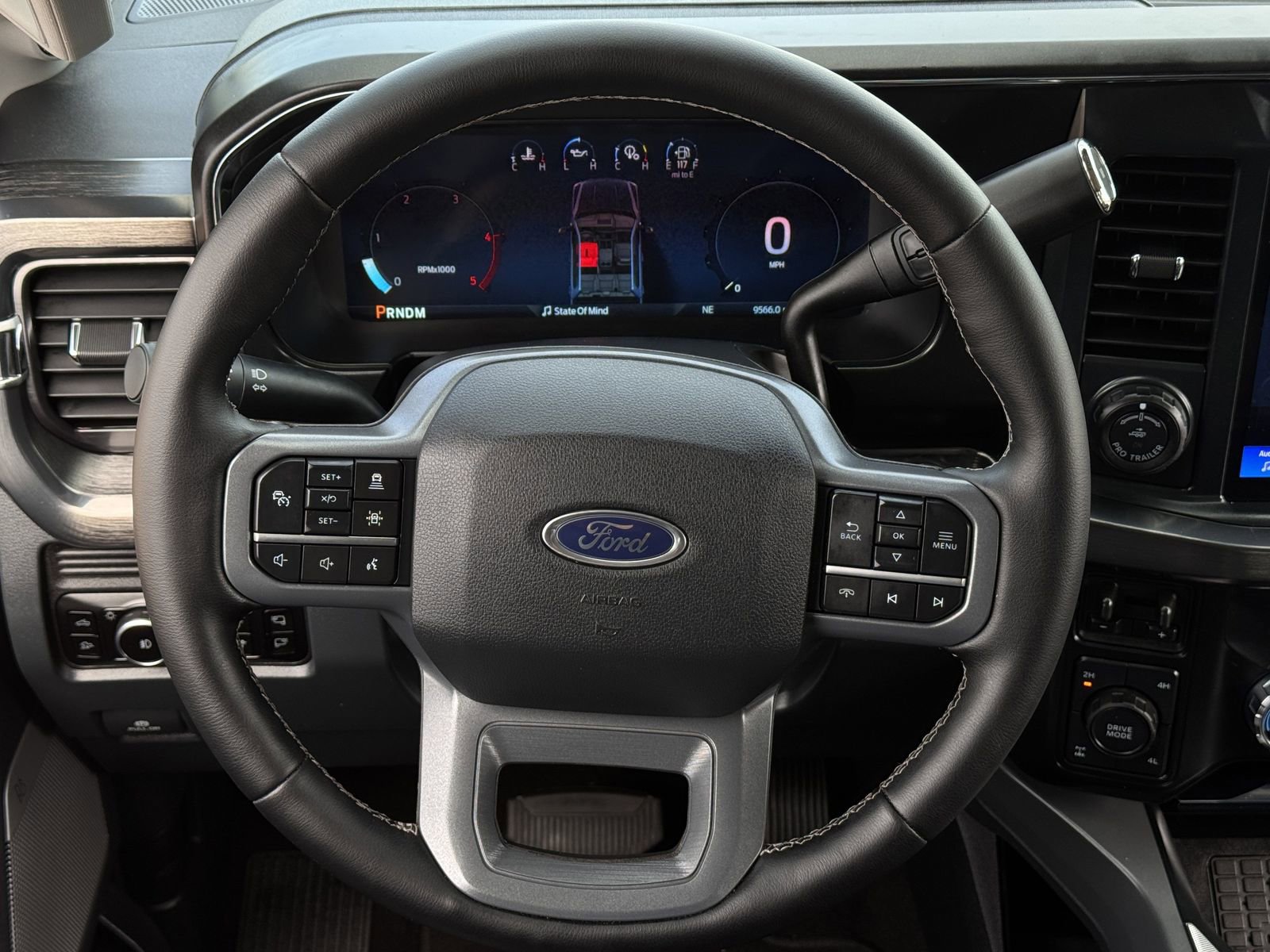 Used 2025 Ford F250 Lariat w/ Lariat Ultimate Package image 16