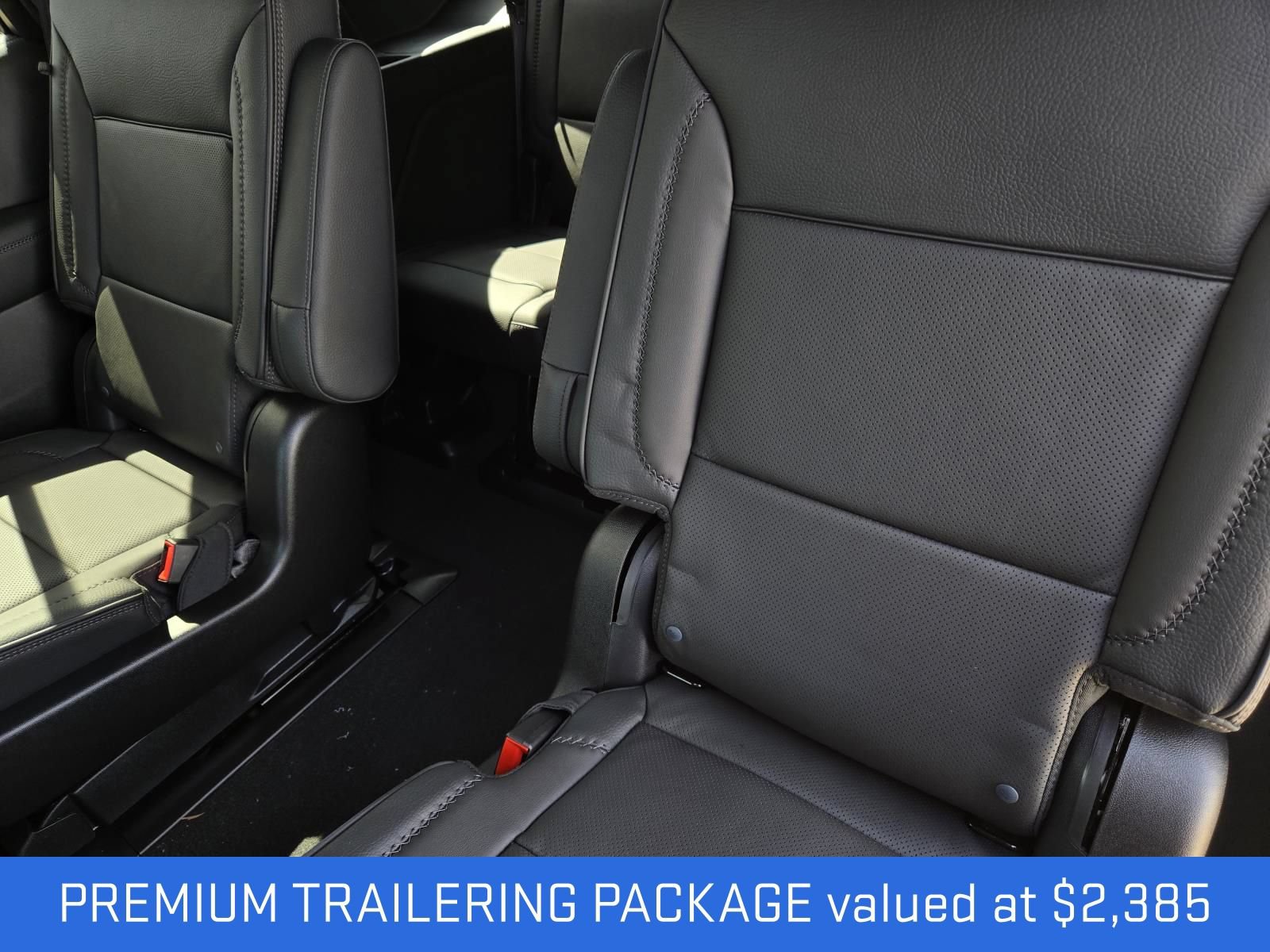 New 2026 GMC Yukon Denali w/ Sun & Power Step Package AWD/4WD image 5