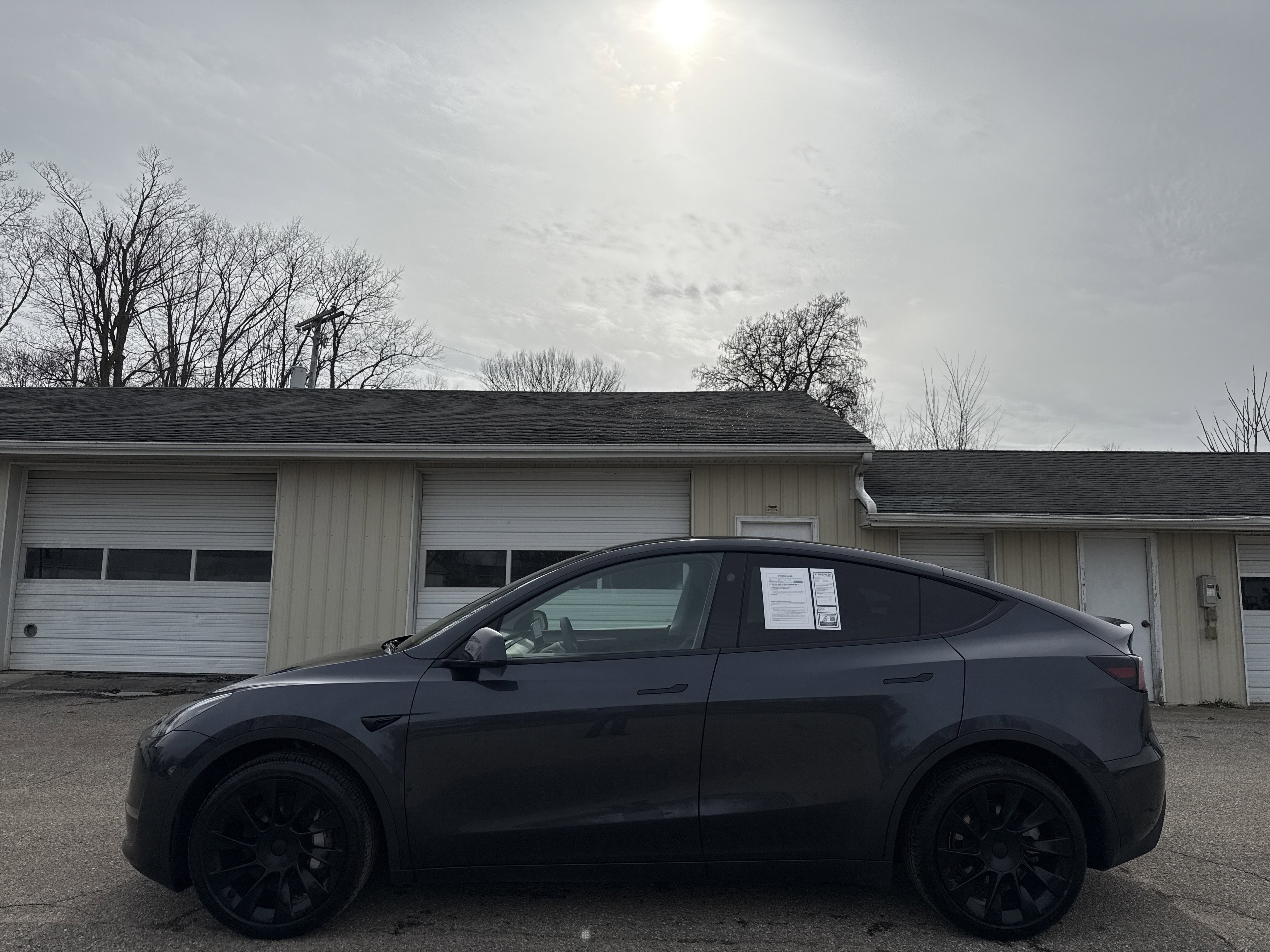 Used 2024 Tesla Model Y Long Range image 12