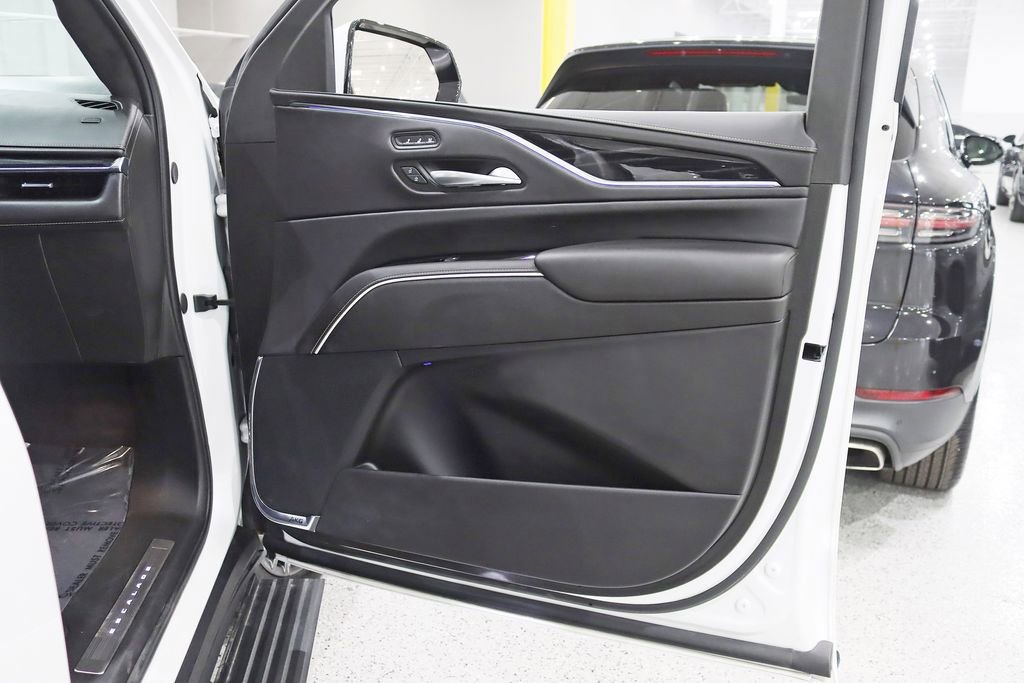 Used 2024 Cadillac Escalade V AWD/4WD image 44