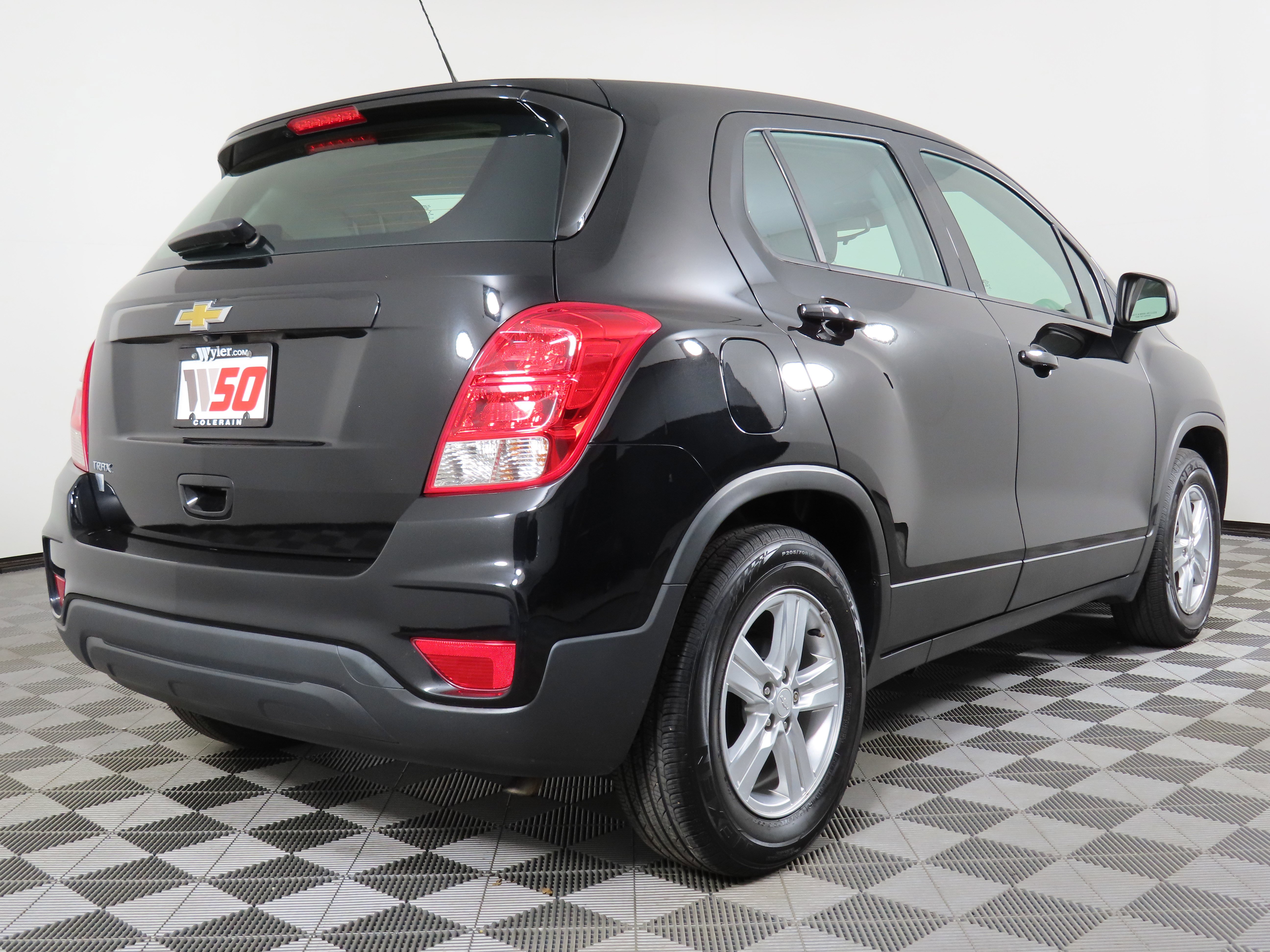 Used 2019 Chevrolet Trax LS image 36