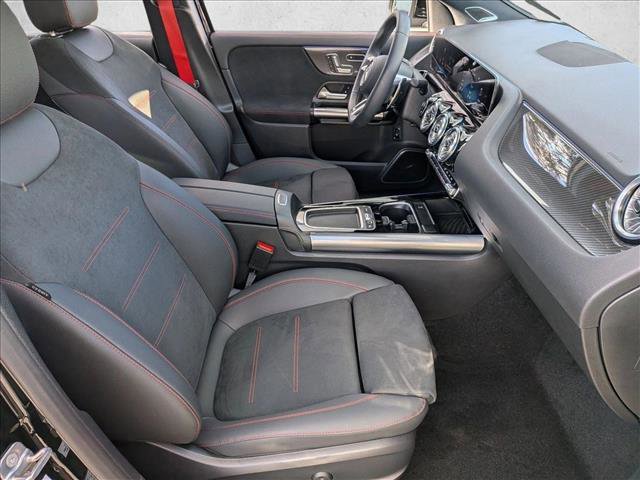 Used 2025 Mercedes-Benz GLA 35 AMG 4MATIC image 20