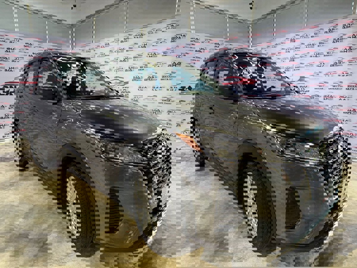 Used 2021 Nissan Kicks S image 2