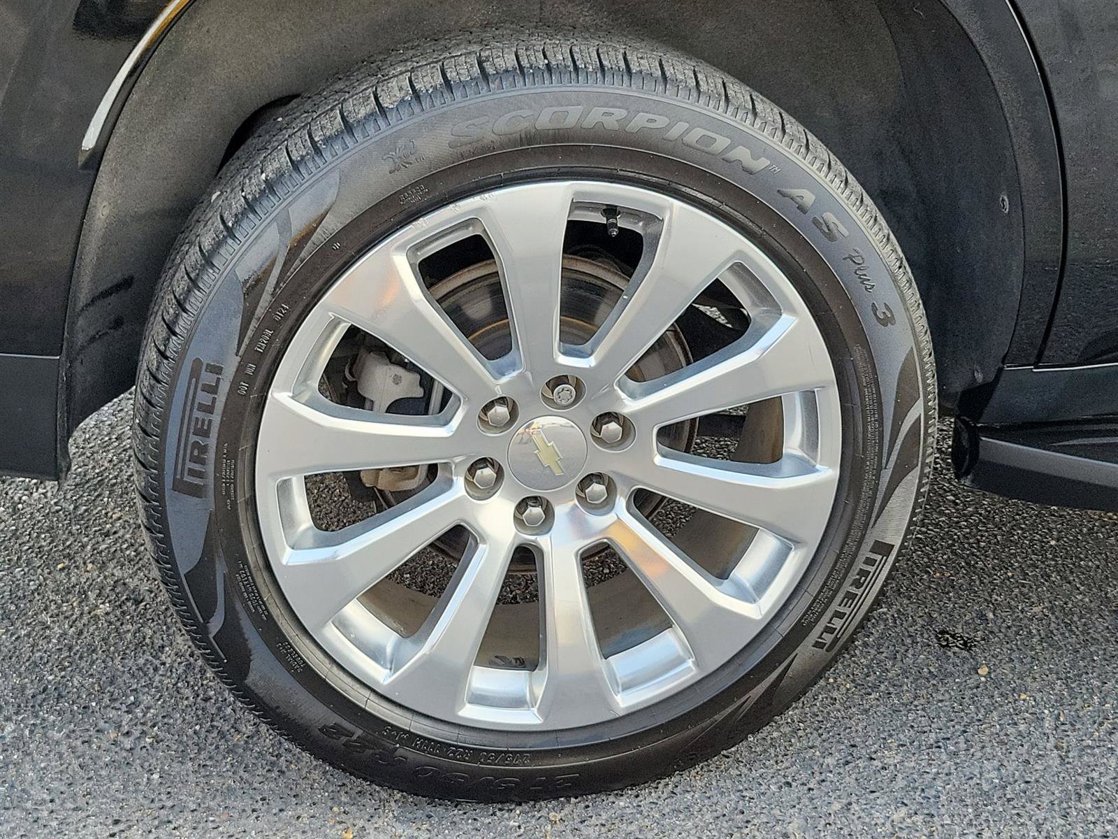 Used 2021 Chevrolet Tahoe Premier w/ Premium Package image 32