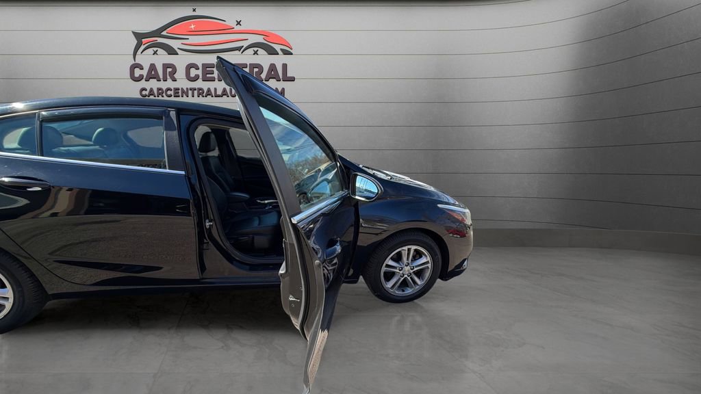 Used 2017 Chevrolet Cruze LT w/ Leather Package image 29